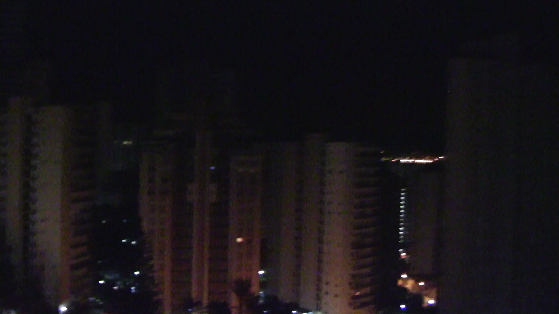 Edificios de Benidorm de noche, desde un décimo piso